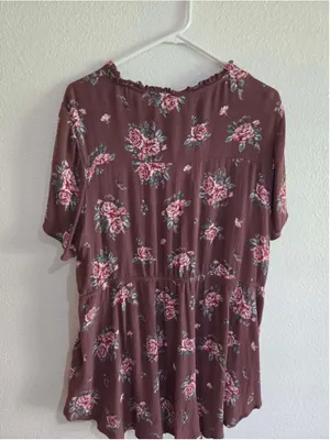 Maurices Women’s XXL Floral Baby Doll Dress Burgundy Rose Print thumbnail 2