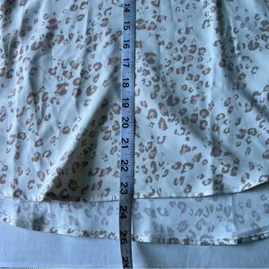 Olive and Oak leopard print top Large ivory cream pink round neck thumbnail 8