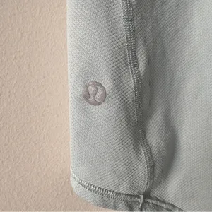 Lululemon Athletic pale green short sleeve tee top t-shirt stretch crew neck EUC thumbnail 6