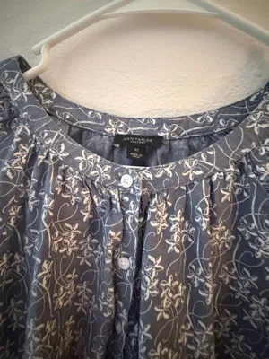 Ann taylor top thumbnail 2