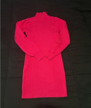 Hot Pink Sweater Dress Size M thumbnail 3