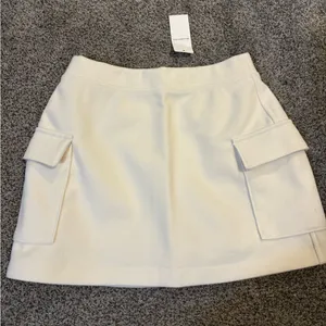 Abercrombie Fleece Cargo Skirt thumbnail 1
