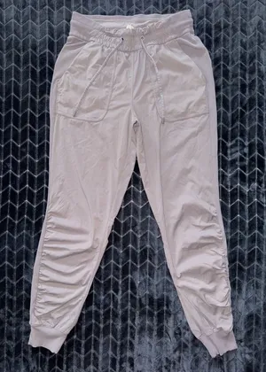 Lululemon Women's Dance Studio Mid-Rise Jogger Full Length Size 8 thumbnail 1