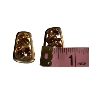 Vintage 1980'S Gold Tone Clip On Earrings With Brown Faux Amber Stones thumbnail 7