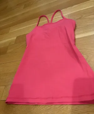 Lululemon Size 4 Strappy Athletic Tank Top with Built-In Bra thumbnail 1