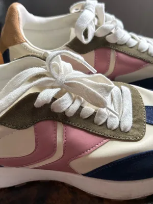 Steve Madden White, Navy, Pink & Olive Retro Runner Sneakers thumbnail 3