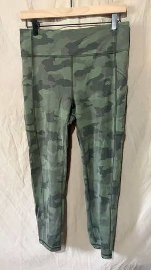 Lululemon Invigorate High-Rise Crop 23" thumbnail 1