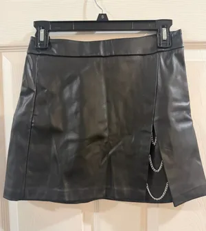 Bershka Black Faux Leather Mini Skirt with Chain Accents thumbnail 1