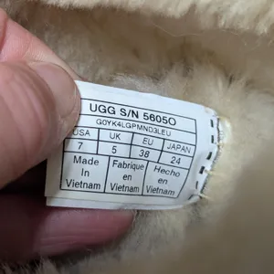 UGG Sundance Revival Shearling Boots Sheepskin Chestnut Tan Womens 7 Winter Cozy thumbnail 6