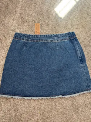 NEW! Natural Life Denim Wrap Style Crossover Frayed Hem Cotton Mini Skirt Medium thumbnail 6