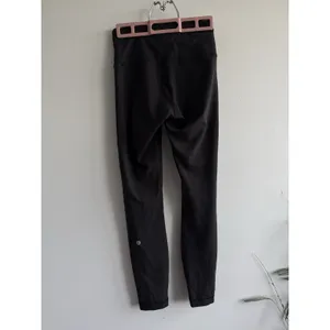 Lululemon Wunder‎ Under Size 6 Tight *Full-On Luxtreme 25" Black thumbnail 2