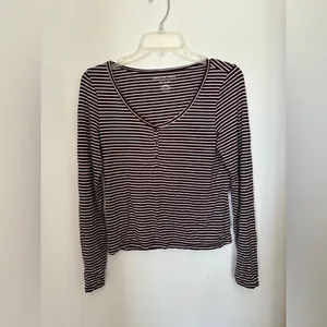 American Eagle Soft & Sexy Maroon Stripe Long Sleeve V Neck Top Medium thumbnail 5