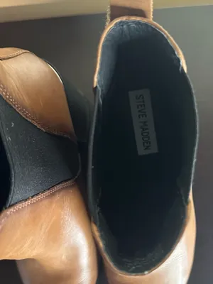 Steve Madden “Knoxi” Cognac Brown Leather Block Heel Chelsea Booties thumbnail 10