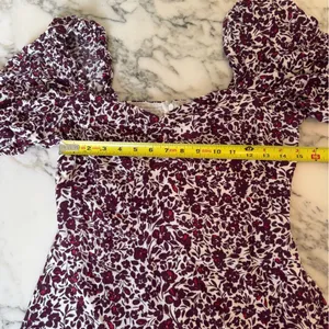 NWT Madewell Puff Sleeve Sweetheart Midi Dress in Floral 4 need left arm elastic thumbnail 9