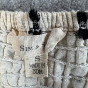 Sim & Sam Women's Small Cream Black Smocked Off Shoulder Tiered Mini Dress thumbnail 8