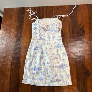 Altar'd State Blue White Toile Mini Dress Tie Strap Ruffle Small 25ER69WZBP thumbnail 2