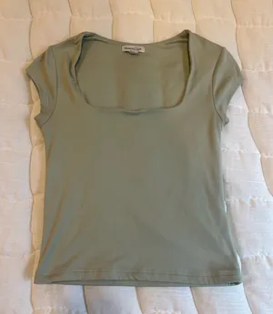 Green square neck top Size M thumbnail 1