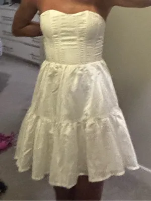Showpo White Strapless Tiered Mini Dress Size 4 thumbnail 3