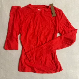 SKIMS Fits Everybody Long Sleeve T-Shirt XS thumbnail 3