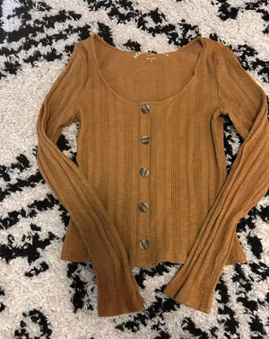 Aeropostale Long Sleeve Top thumbnail 1