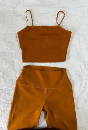 Alo Yoga Bronzed set - Small thumbnail 1