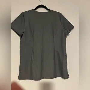 FIGS Grey one pocket scrub top technical collection‎ size S thumbnail 3