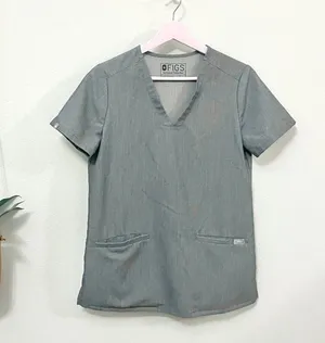 FIGS Clothing Women's Casma Three-Pocket Scrub Top Grey Graphite in Size XS thumbnail 1