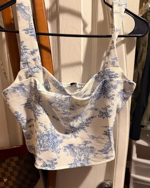 Blue and White Floral Crop Top Size M thumbnail 1