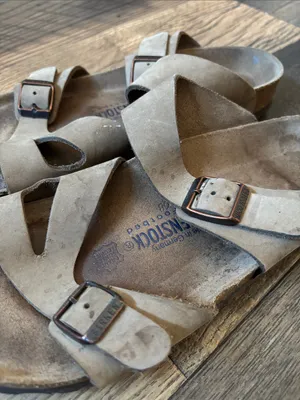 Birkenstock Classic Leather 2 Strap Slide in Taupe Brown EU 41 / US 10 Women’s thumbnail 7