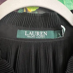Ralph Lauren Pleated Georgette Tie Neck Blouse Large Black Long Sleeve Top Fancy thumbnail 4