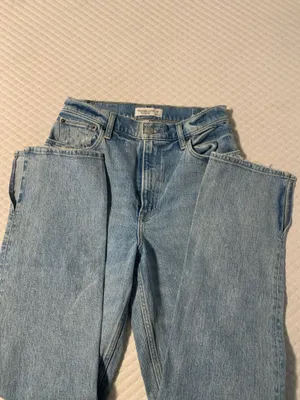 Abercrombie High-Rise Jeans thumbnail 3