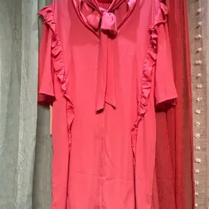Elegant Pink Ruffle Dress Size XL thumbnail 3