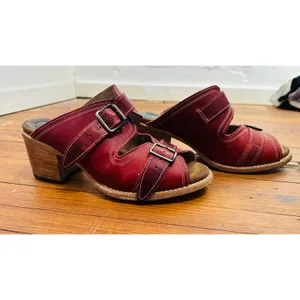 FREEBIRD Red Leather Caprice Buckle Detail Open Toe Sandal Block Heel size 10 thumbnail 2