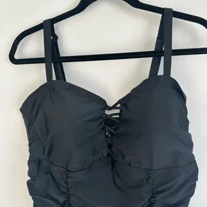 Torrid Black Slim Fix Wireless Lattice Front One Piece Swimsuit Size 2 / 2X / 18 thumbnail 4
