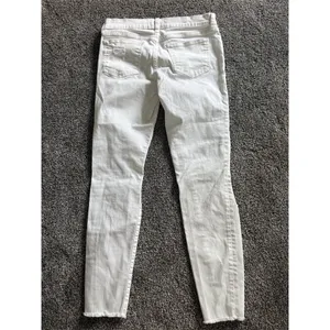 Stevie Hender Jeans Womens Size 9 White Skinny Slim Distressed Raw Hem thumbnail 5
