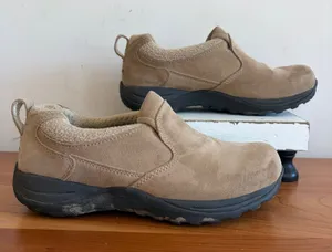 LL Bean Storm Chaser Suede‎ Slip On Shoes Tan Primaloft 290479 Womens 7.5 M thumbnail 1