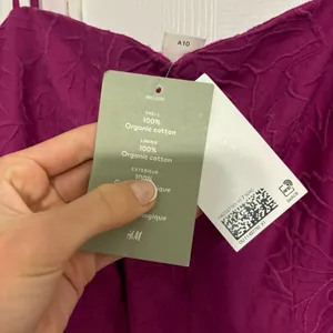 H&M Embroidered Floral Magenta Dress NWT thumbnail 7