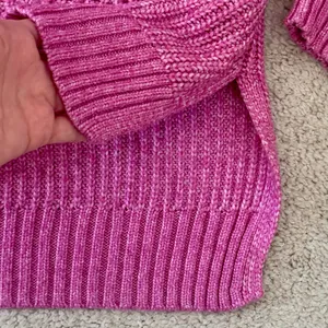 American Eagle AEO Pink Crew Neck Sweater Medium Cozy Split Hem thumbnail 3