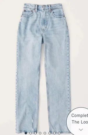 Abercrombie Curve Love 90s Ultra High Rise Jeans thumbnail 2