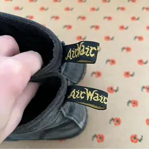 ✨ Dr.‎ Martens Doc Martens Women’s Black Gray Canvas Shoes 7 thumbnail 7