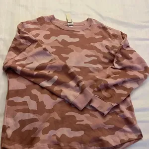 NWT VS Victoria’s Secret Pink Varsity Crew Sweatshirt Camo Pink thumbnail 5