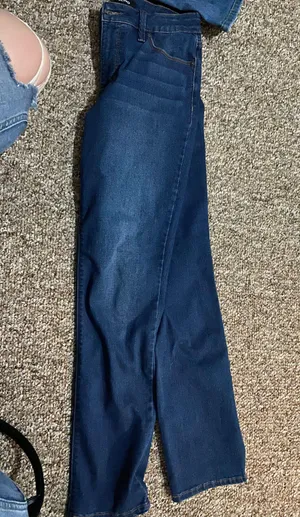 Straight Leg Jeans Size 6 thumbnail 1