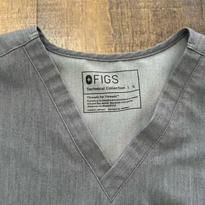 Figs Graphite One Pocket Scrub Top Size Small thumbnail 3