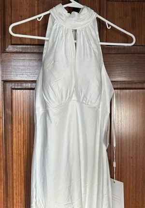 MAC DUGGAL Keyhole Halter Empire Waist Gown thumbnail 4