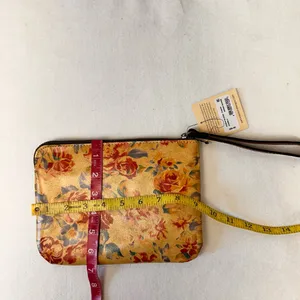 Patricia Nash Purse Cassini Leather Wristlet Wallet Floral Print Leather Bag thumbnail 8