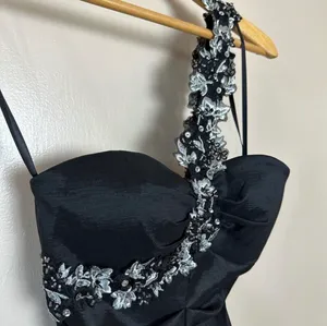 CLEARANCE! Black DJ-Jaz Formal Gown Y2K Size 4 NWT thumbnail 4
