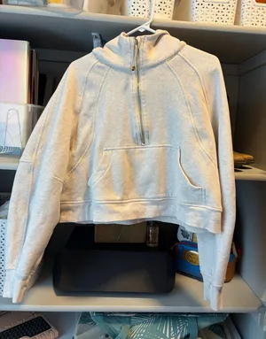 Lululemon Scuba thumbnail 1