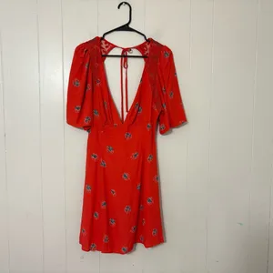 Free People Mockingbird Floral Mini Dress Coral Red Open Back Boho Size 4 thumbnail 2