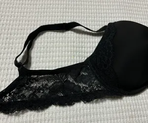 Victoria’s Secret Bra thumbnail 3