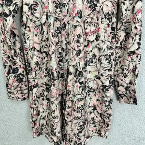BCBgeneration Shift Dress Womens XXS Pink‎ Floral Long Sleeve Boho Whimsigoth thumbnail 4